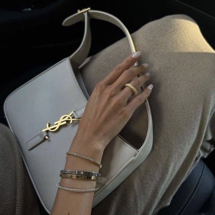 Le 5 à 7 YSL